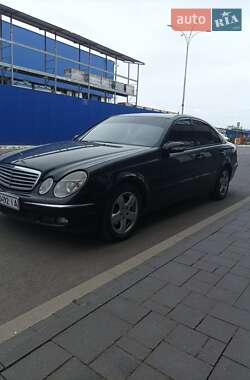 Седан Mercedes-Benz E-Class 2002 в Мукачевому