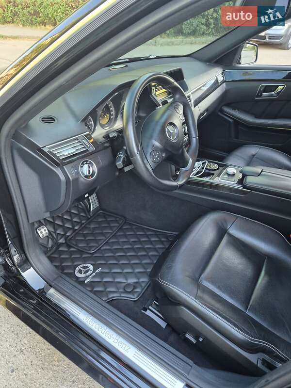 Седан Mercedes-Benz E-Class 2011 в Білій Церкві