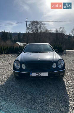 Седан Mercedes-Benz E-Class 2002 в Киеве