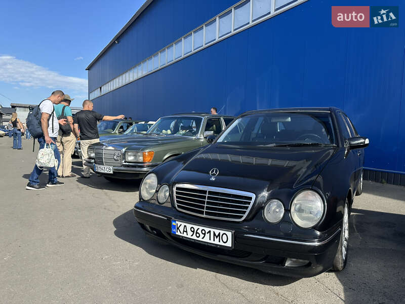 Седан Mercedes-Benz E-Class 1999 в Киеве