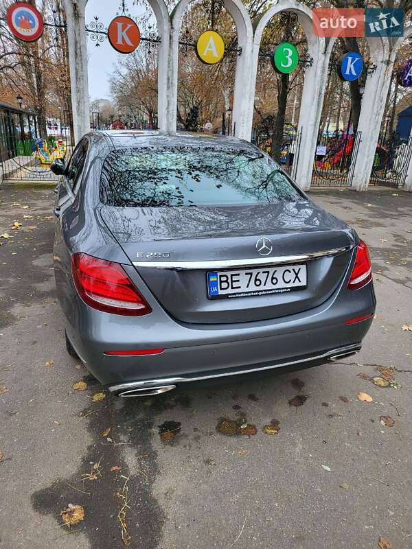 Седан Mercedes-Benz E-Class 2017 в Николаеве