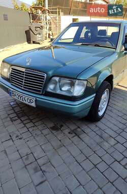 Седан Mercedes-Benz E-Class 1994 в Одесі