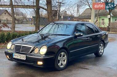 Седан Mercedes-Benz E-Class 2001 в Костополе