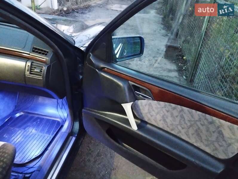 Седан Mercedes-Benz E-Class 1996 в Болграде