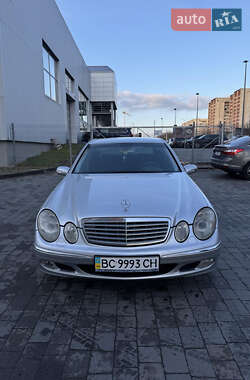 Седан Mercedes-Benz E-Class 2002 в Львове