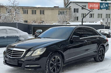 Седан Mercedes-Benz E-Class 2012 в Житомирі