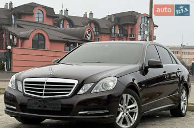 Седан Mercedes-Benz E-Class 2010 в Львове