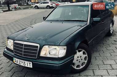 Седан Mercedes-Benz E-Class 1994 в Рівному