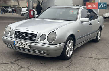 Седан Mercedes-Benz E-Class 1999 в Одесі