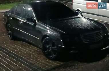 Седан Mercedes-Benz E-Class 2007 в Сокале