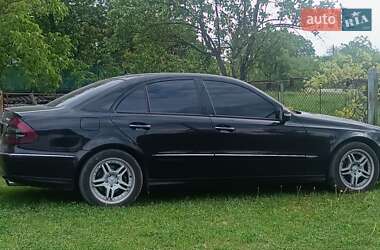 Седан Mercedes-Benz E-Class 2007 в Сокале