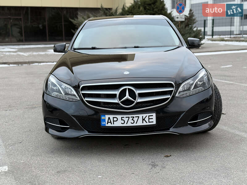 Седан Mercedes-Benz E-Class 2015 в Запоріжжі