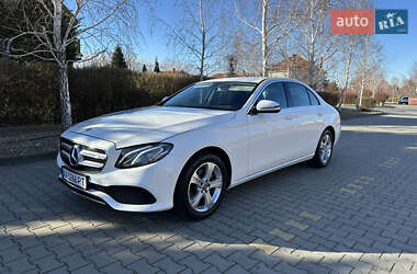 Седан Mercedes-Benz E-Class 2017 в 