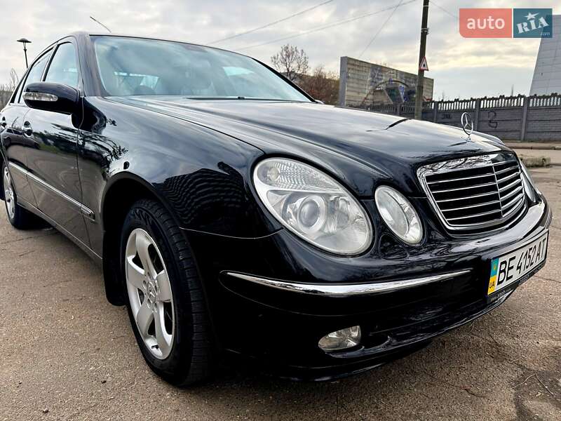 Седан Mercedes-Benz E-Class 2005 в Николаеве
