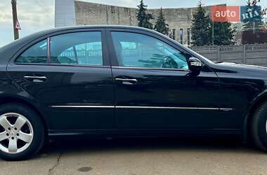 Седан Mercedes-Benz E-Class 2005 в 