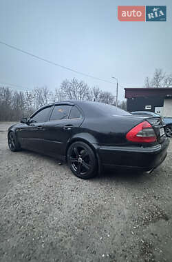 Седан Mercedes-Benz E-Class 2006 в 
