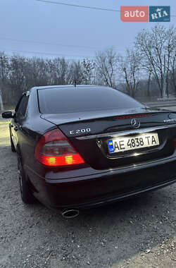 Седан Mercedes-Benz E-Class 2006 в 