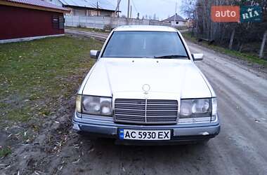 Седан Mercedes-Benz E-Class 1990 в Камені-Каширському