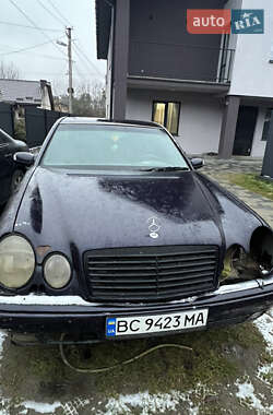 Седан Mercedes-Benz E-Class 1996 в Львове