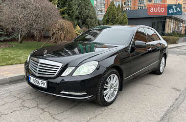 Седан Mercedes-Benz E-Class 2011 в Дніпрі