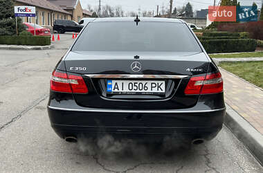 Седан Mercedes-Benz E-Class 2011 в Днепре