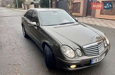 Седан Mercedes-Benz E-Class 2007 в Києві