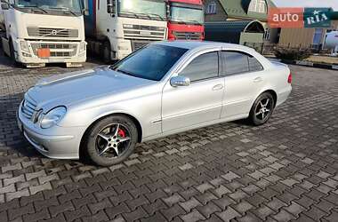 Седан Mercedes-Benz E-Class 2003 в Чернівцях