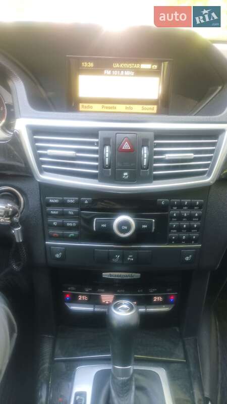 Седан Mercedes-Benz E-Class 2010 в Одесі
