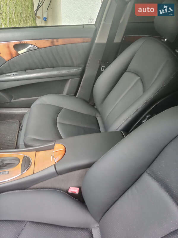 Седан Mercedes-Benz E-Class 2002 в Одессе