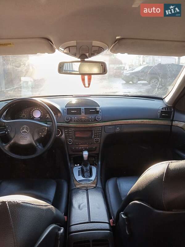 Седан Mercedes-Benz E-Class 2003 в Сокирянах
