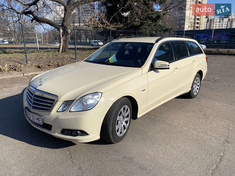 Універсал Mercedes-Benz E-Class 2010 в Бобрику