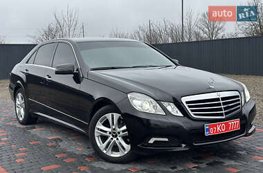 Седан Mercedes-Benz E-Class 2009 в Береговому