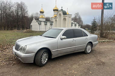 Седан Mercedes-Benz E-Class 2000 в Луцьку