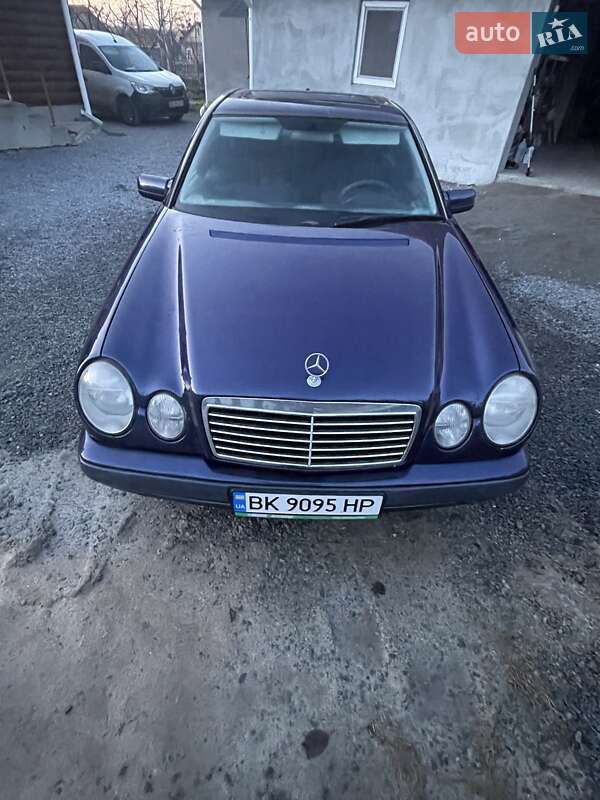 Mercedes-Benz E-Class 1998