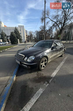 Седан Mercedes-Benz E-Class 2003 в Дніпрі