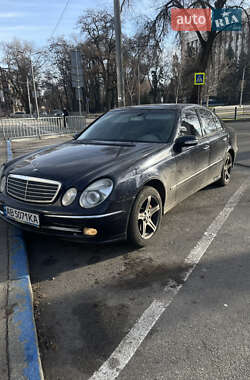 Седан Mercedes-Benz E-Class 2003 в Дніпрі