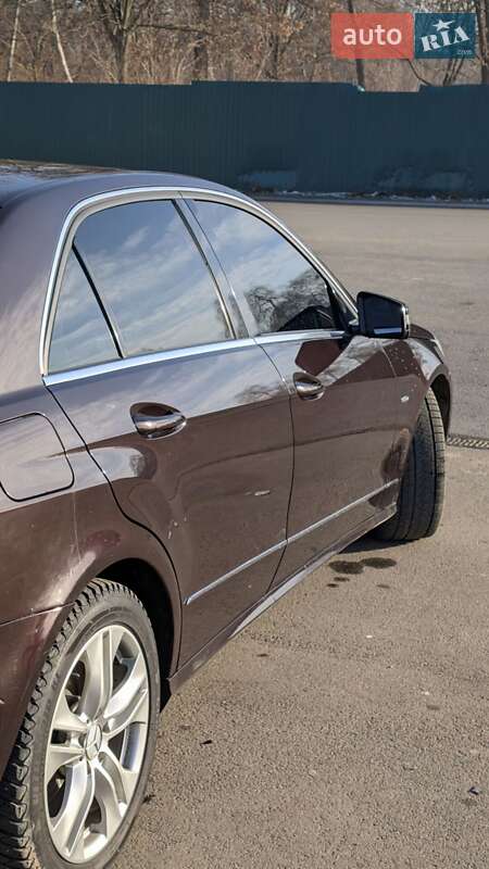 Седан Mercedes-Benz E-Class 2009 в Ивано-Франковске