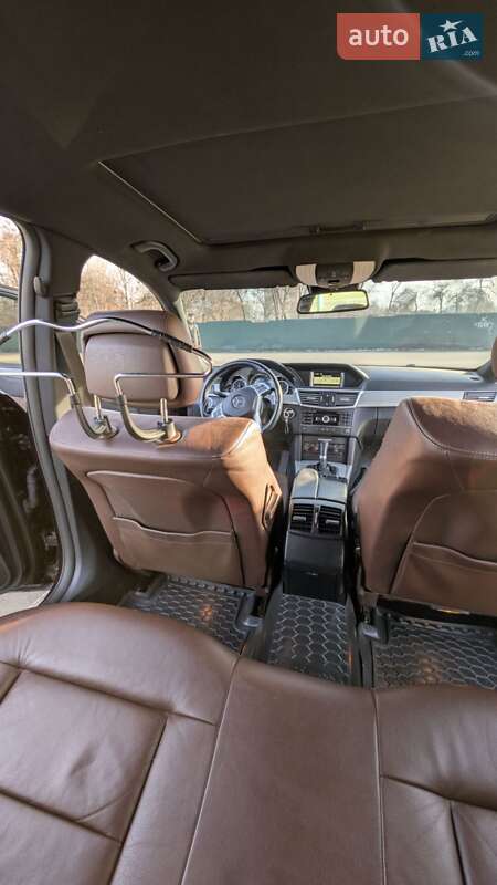 Седан Mercedes-Benz E-Class 2009 в Ивано-Франковске