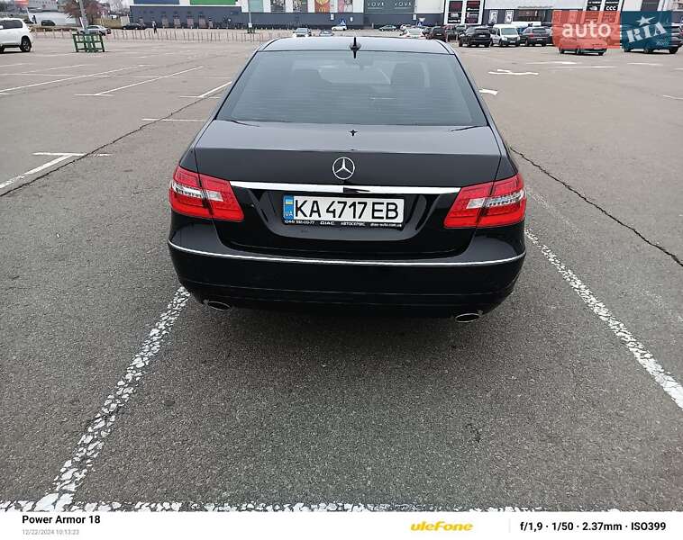 Седан Mercedes-Benz E-Class 2009 в Киеве
