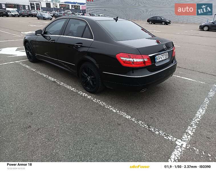 Седан Mercedes-Benz E-Class 2009 в Киеве