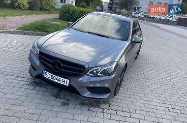 Седан Mercedes-Benz E-Class 2015 в Львові