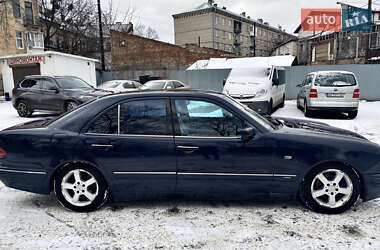 Седан Mercedes-Benz E-Class 1996 в Львове