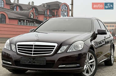 Седан Mercedes-Benz E-Class 2010 в Львові