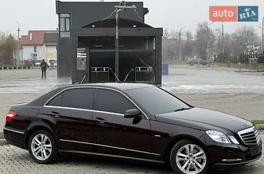 Седан Mercedes-Benz E-Class 2010 в Львові