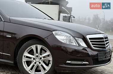 Седан Mercedes-Benz E-Class 2010 в Львові