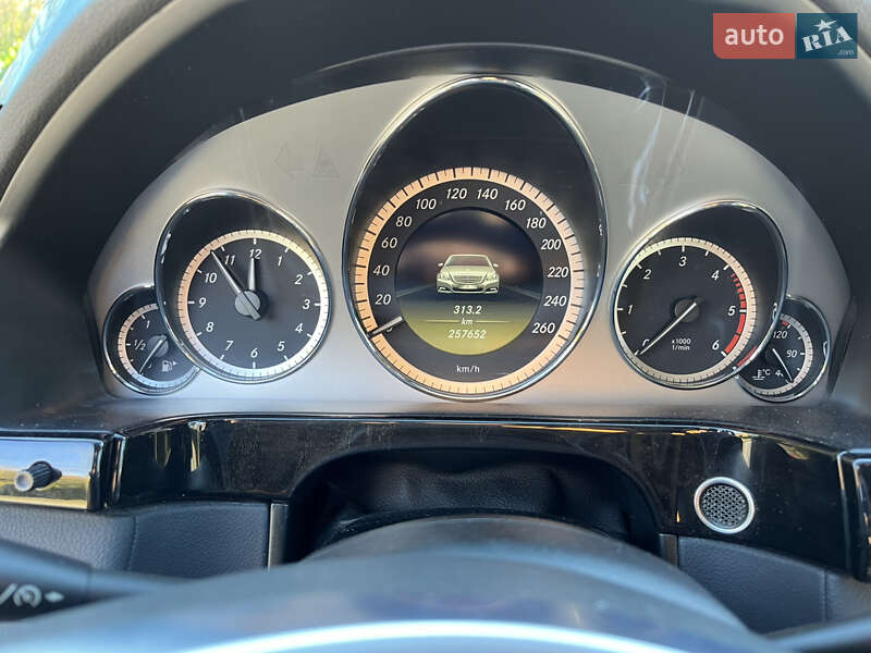 Універсал Mercedes-Benz E-Class 2011 в Запоріжжі