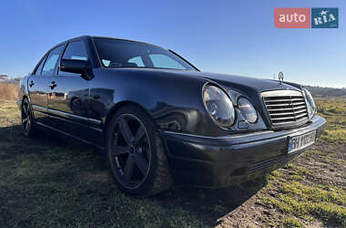 Седан Mercedes-Benz E-Class 1997 в Одесі