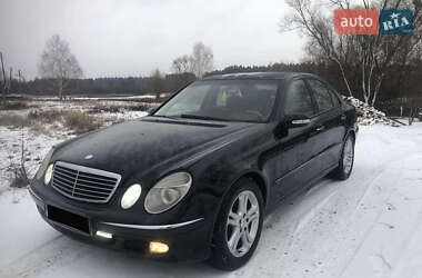 Седан Mercedes-Benz E-Class 2003 в Рокитному