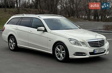 Універсал Mercedes-Benz E-Class 2011 в Києві