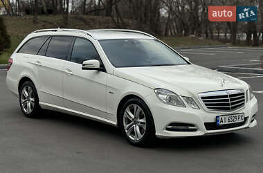 Універсал Mercedes-Benz E-Class 2011 в Києві